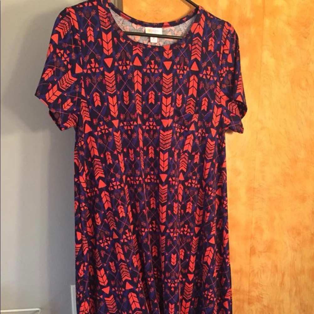 LuLaRoe Carly, Medium